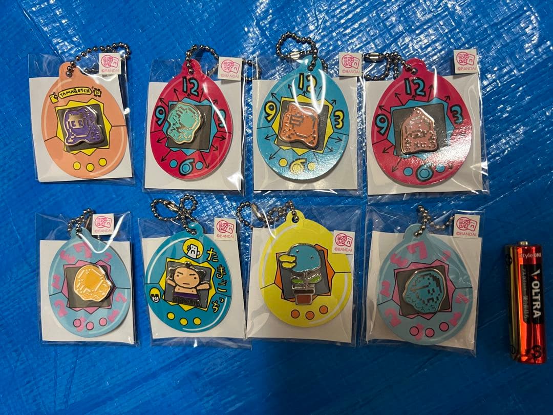 たまごっち キャラクターピンズ 8種セット ユタカ 1998年 - メルカリ