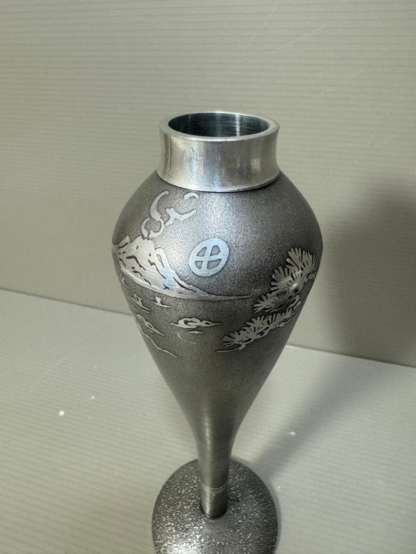 2297 薩摩錫器 岩切美巧堂 花入れ1客　盃1客