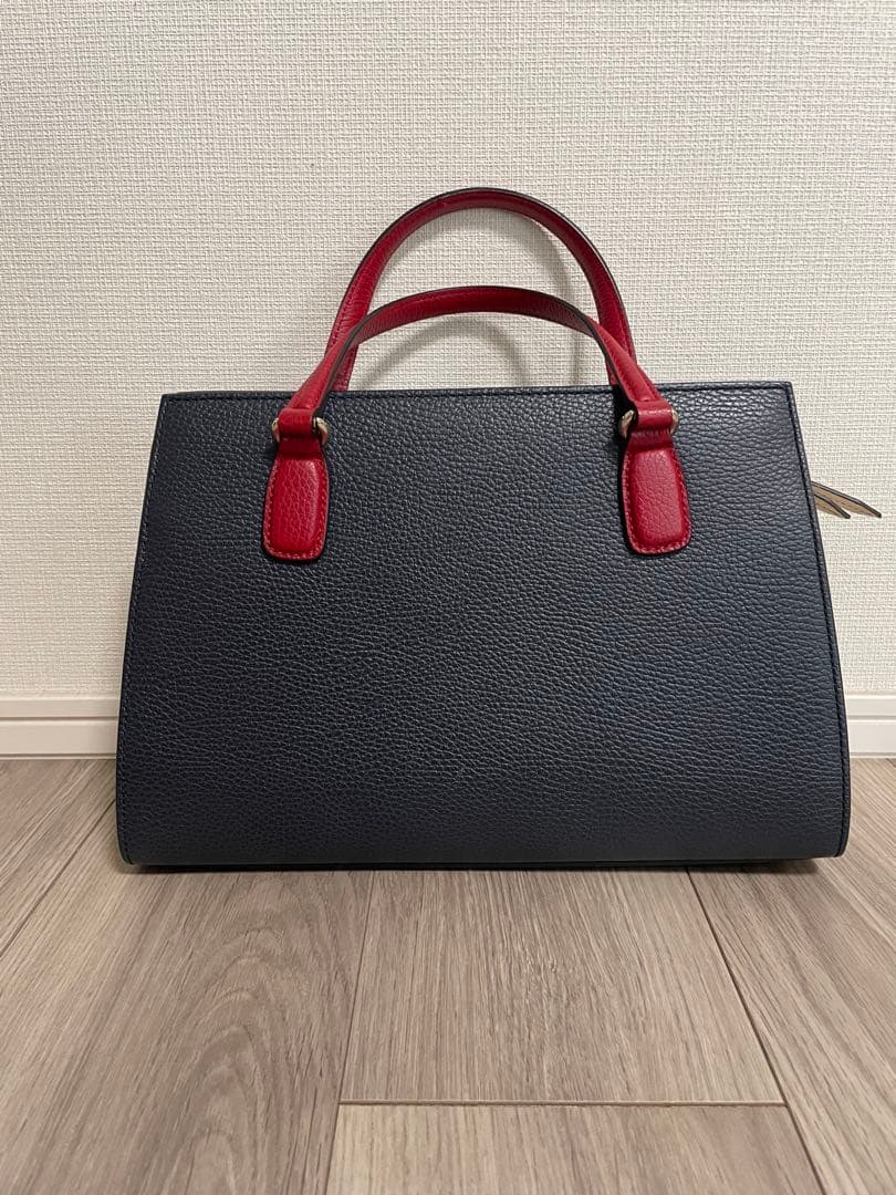 Gucci ネイビー レザー ハンドバッグ
