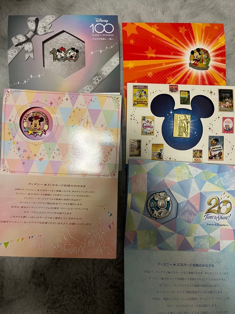 ディズニーJCB ピンバッジセット - メルカリ