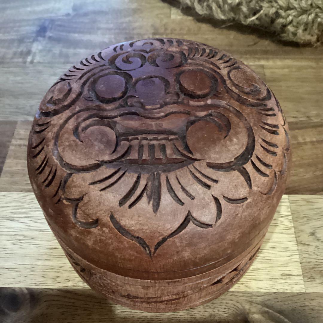 木製彫刻獅子デザインボックス - メルカリ