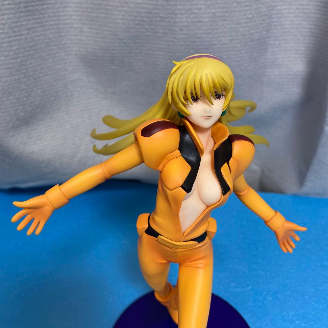 Vガンダム　カテジナ・ルース　フィギュア