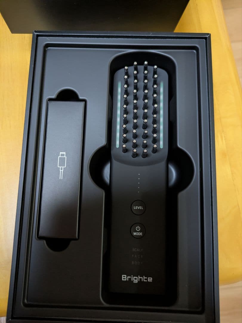 Brighte ELEKI BRUSH ＋ 美顔器 Amazon.co.jp: 【佐々木希 アンバサダー】Brighte(ブライト) ELEKI