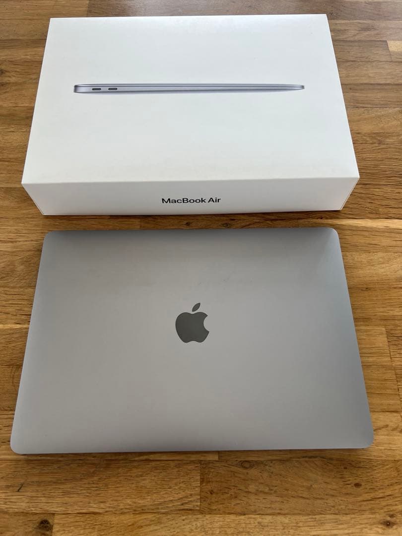 新登場】 美品 MacBook Air 13インチ 充電回数12回 M1 スペースグレイ