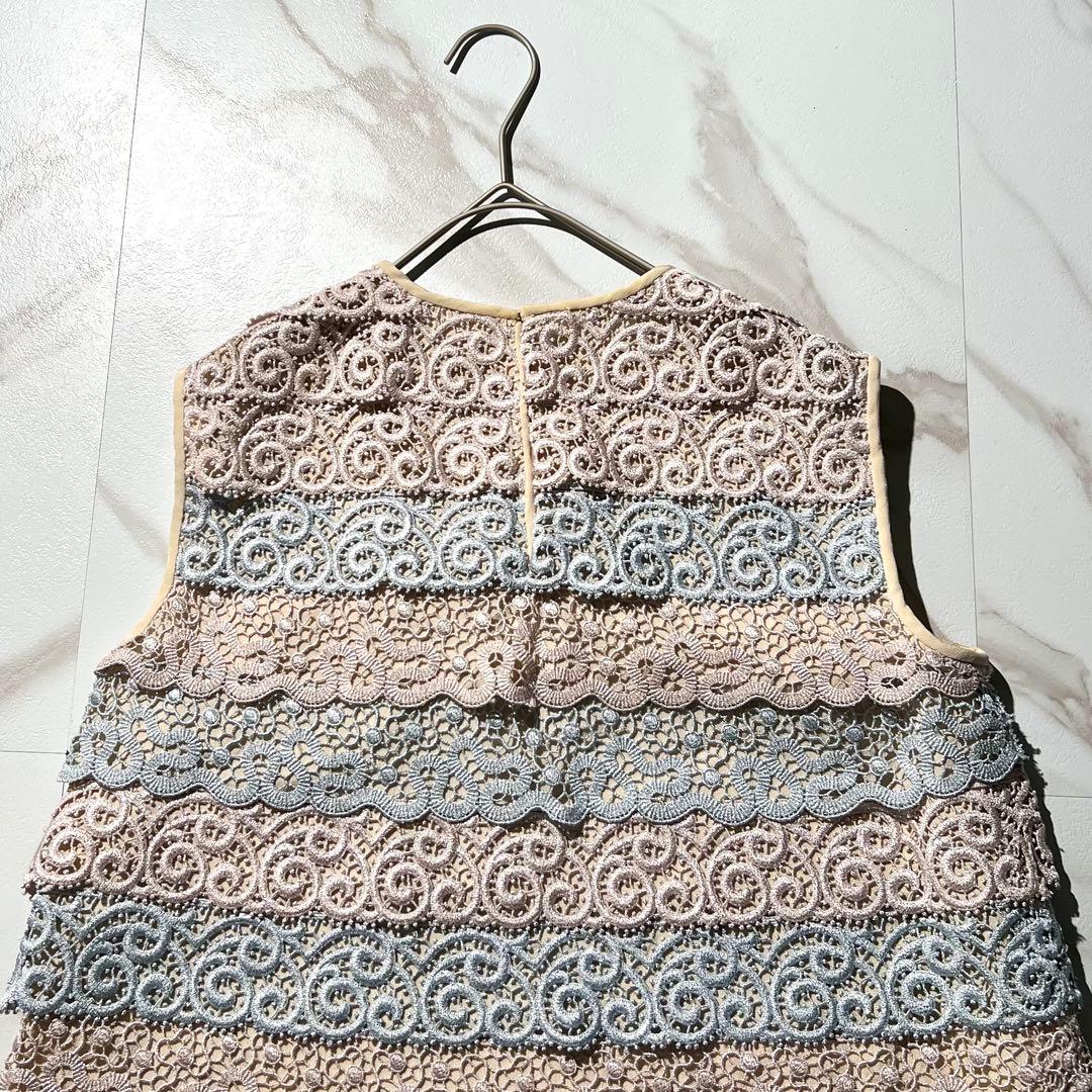 入手困難✨ ミュウミュウ ノースリーブ トップス シルク100% マルチカラー