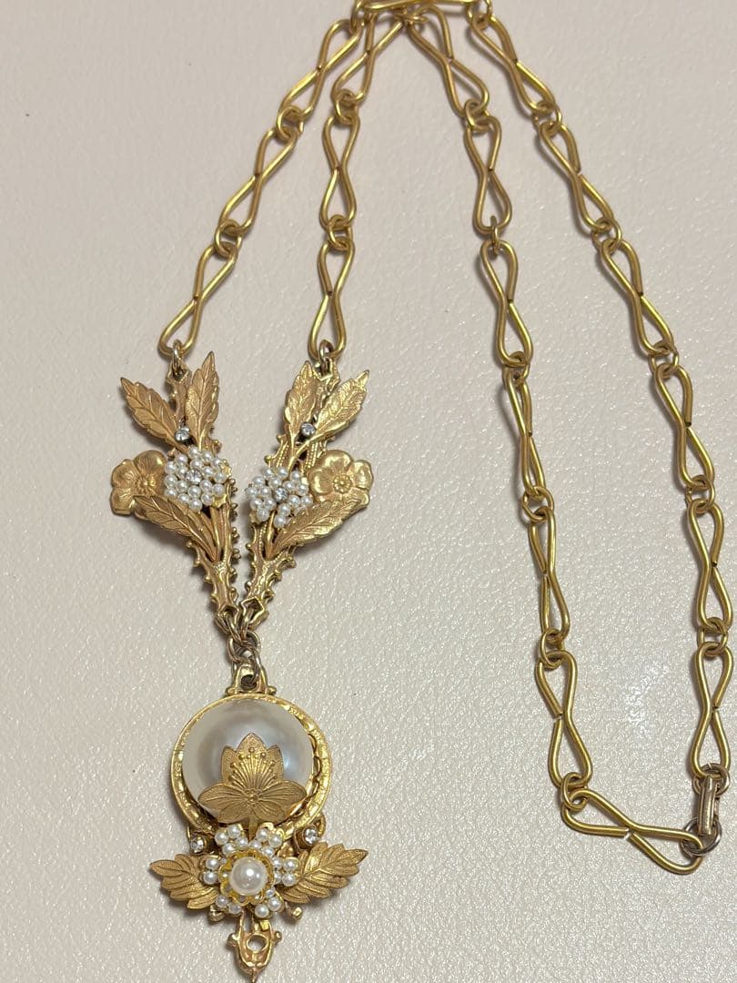 エンジェルフェザーフローライトマクラメ編みネックレス♡希少2色