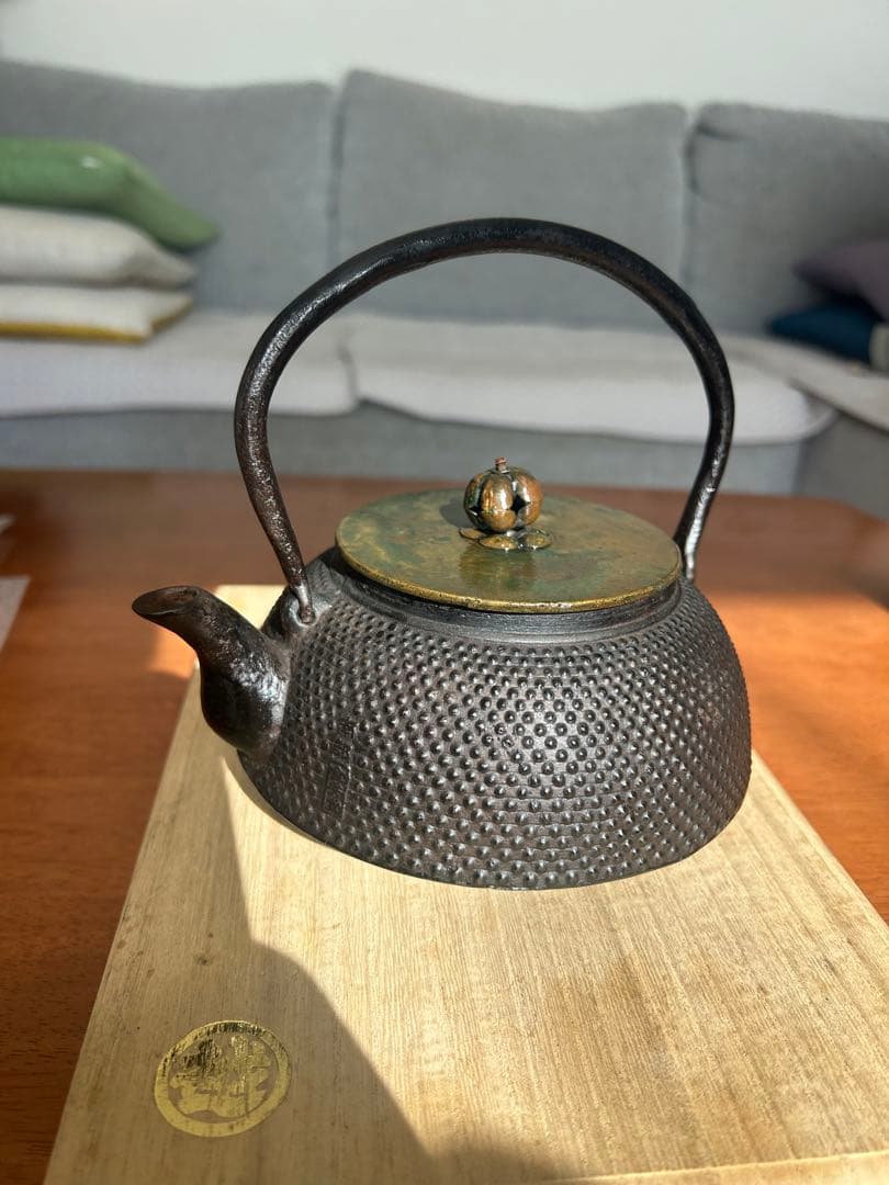 龍文堂造　鉄瓶　丸型　レトロ　南部 （金秀堂 ） 茶道具 煎茶道具 0.5L