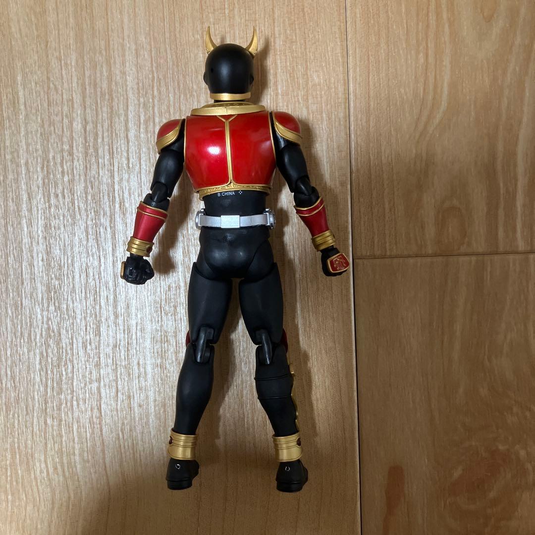 S.H.フィギュアーツ　真骨彫　仮面ライダークウガ　ライジングマイティ