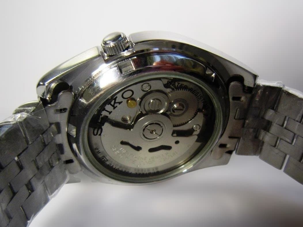 【三が日特価】SEIKO５ 7S26-01V0　自動巻き〈おまけ付〉
