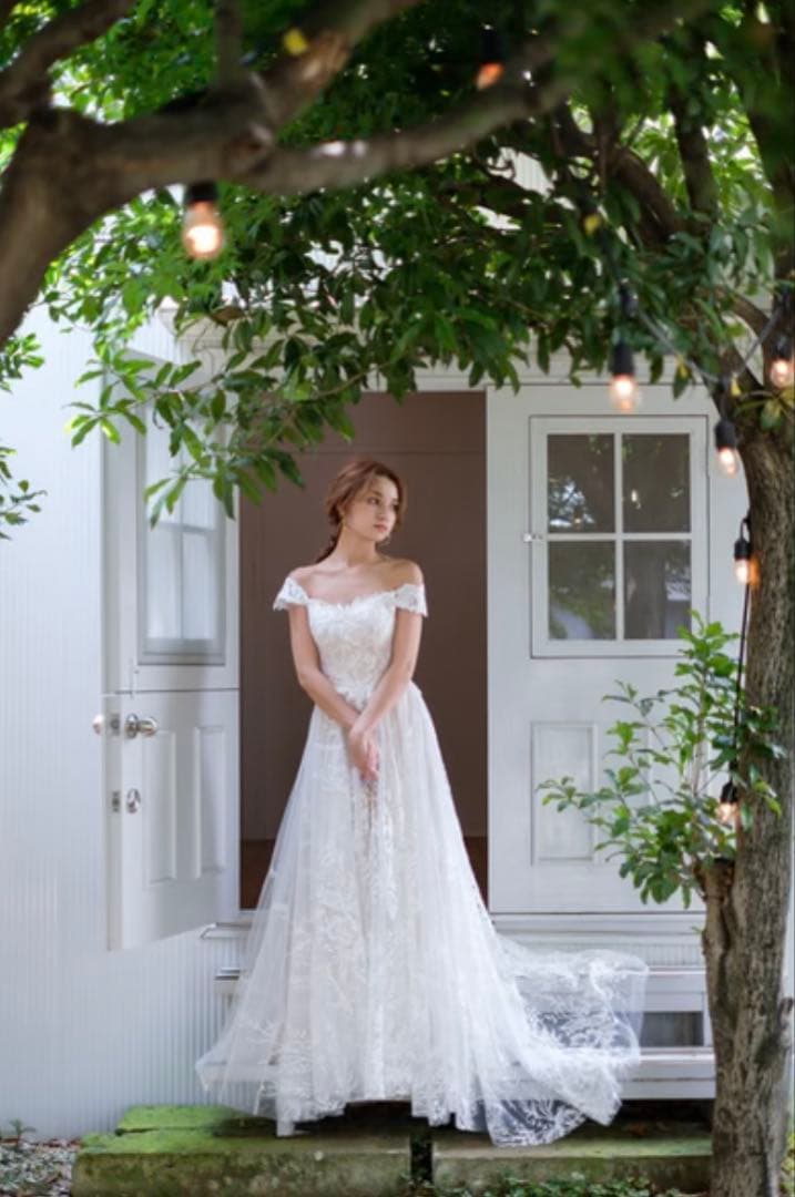 ドレスプロダクション オフショルダー フラワーレースドレス（W231）