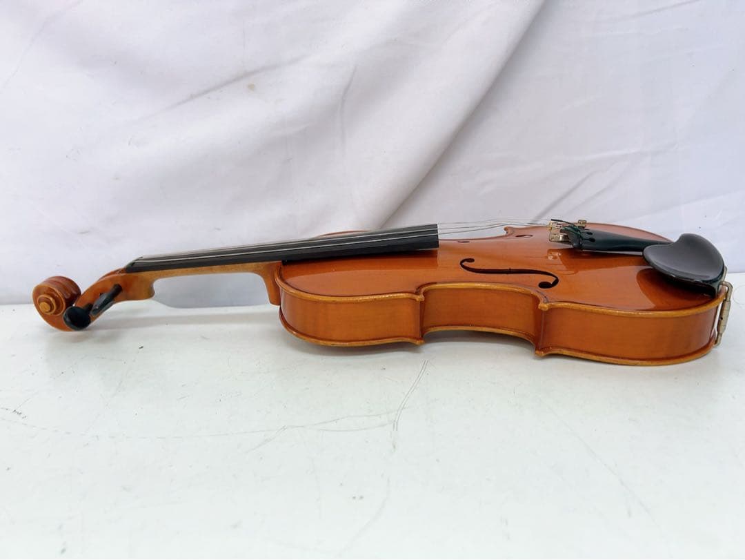 10B16 SUZUKI バイオリン　No. 330 1985年 1/2 スズキ