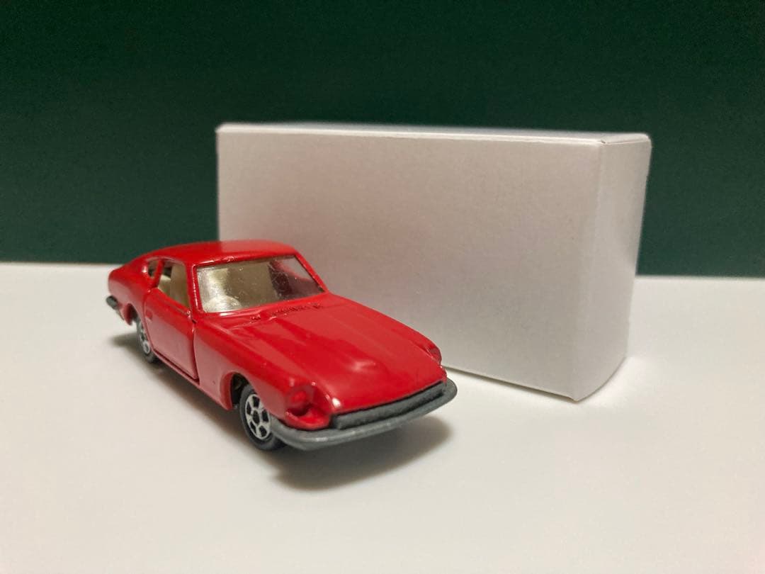 トミカ　日本製　ニッサン　フェアレディZ 432 赤　1Aホイール