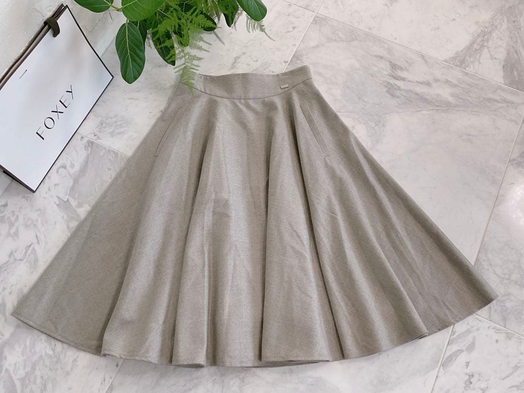 ’２１近年★美品★FOXEY/フォクシーオークツリー スカート ベージュ 40