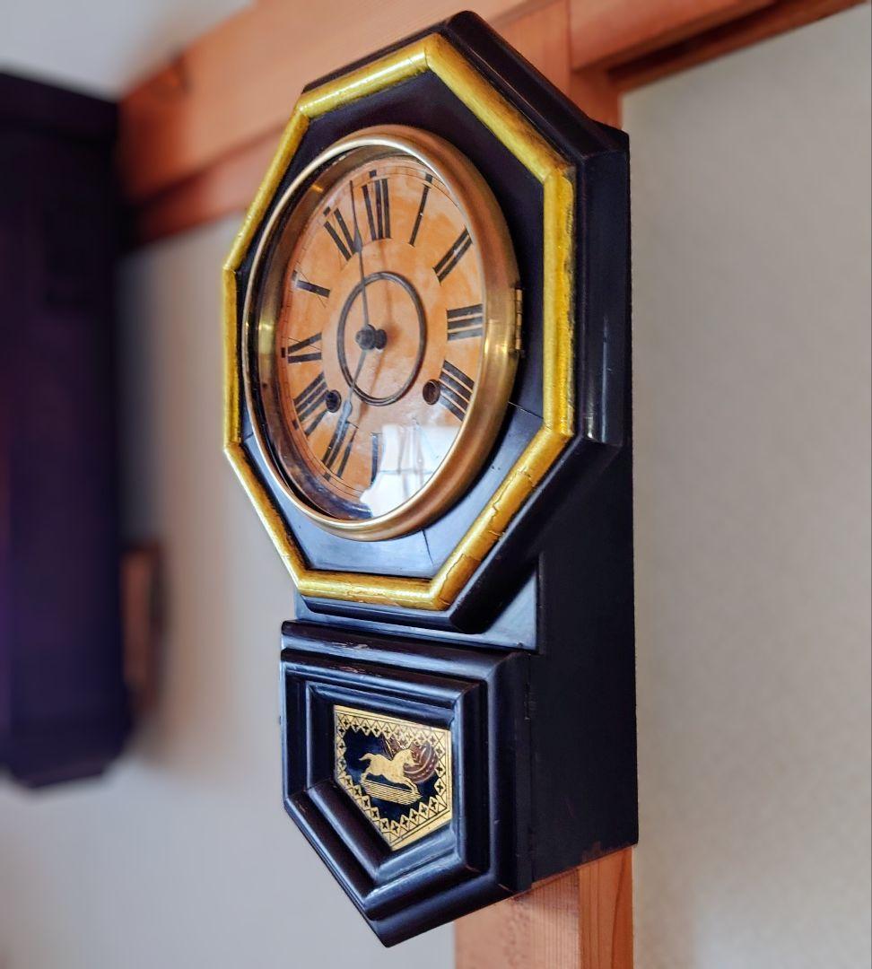 〈完動・美品〉愛知時計　漆塗り小型金縁八角ゼンマイ振り子時計