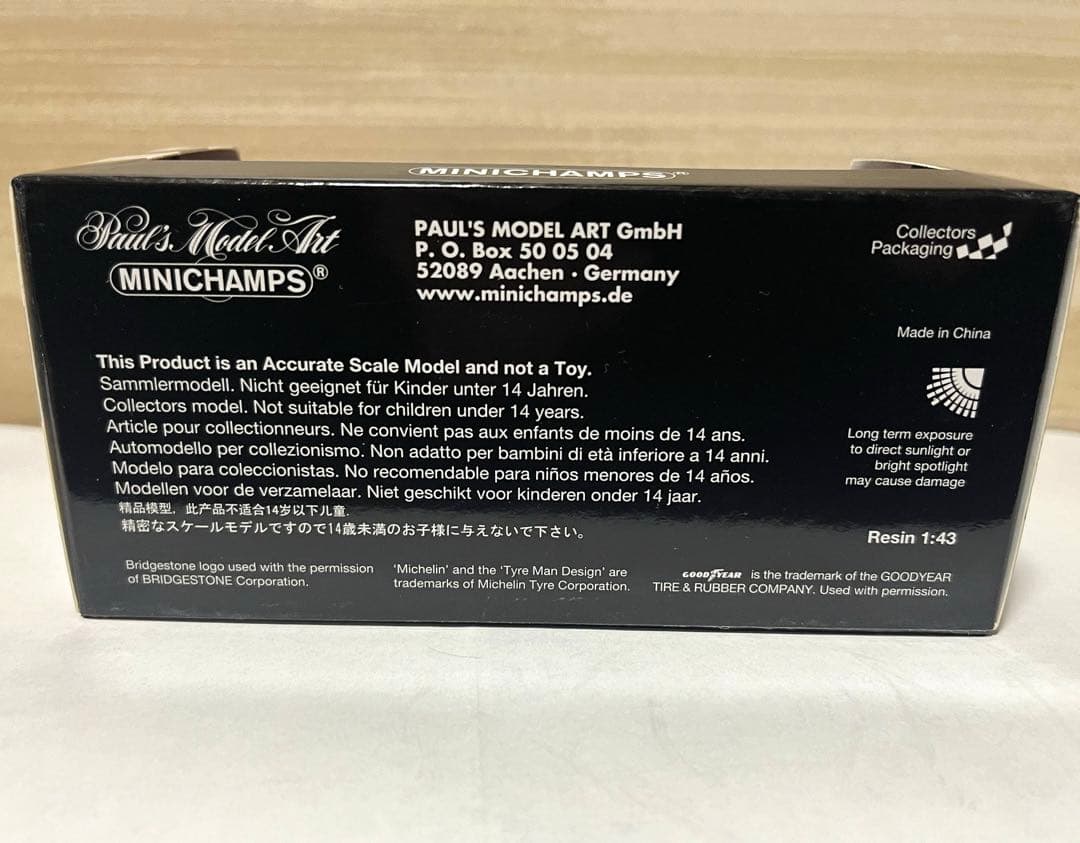 PMA 1/43 Porsche 981 ケイマン GT4 Clubsport