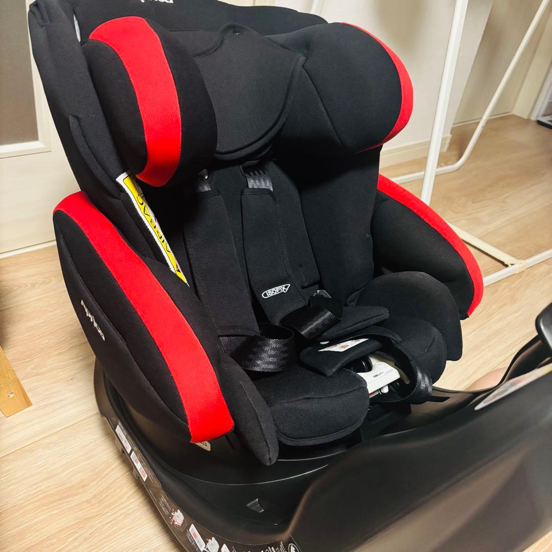 チャイルドシート　Aprica Fladeat +