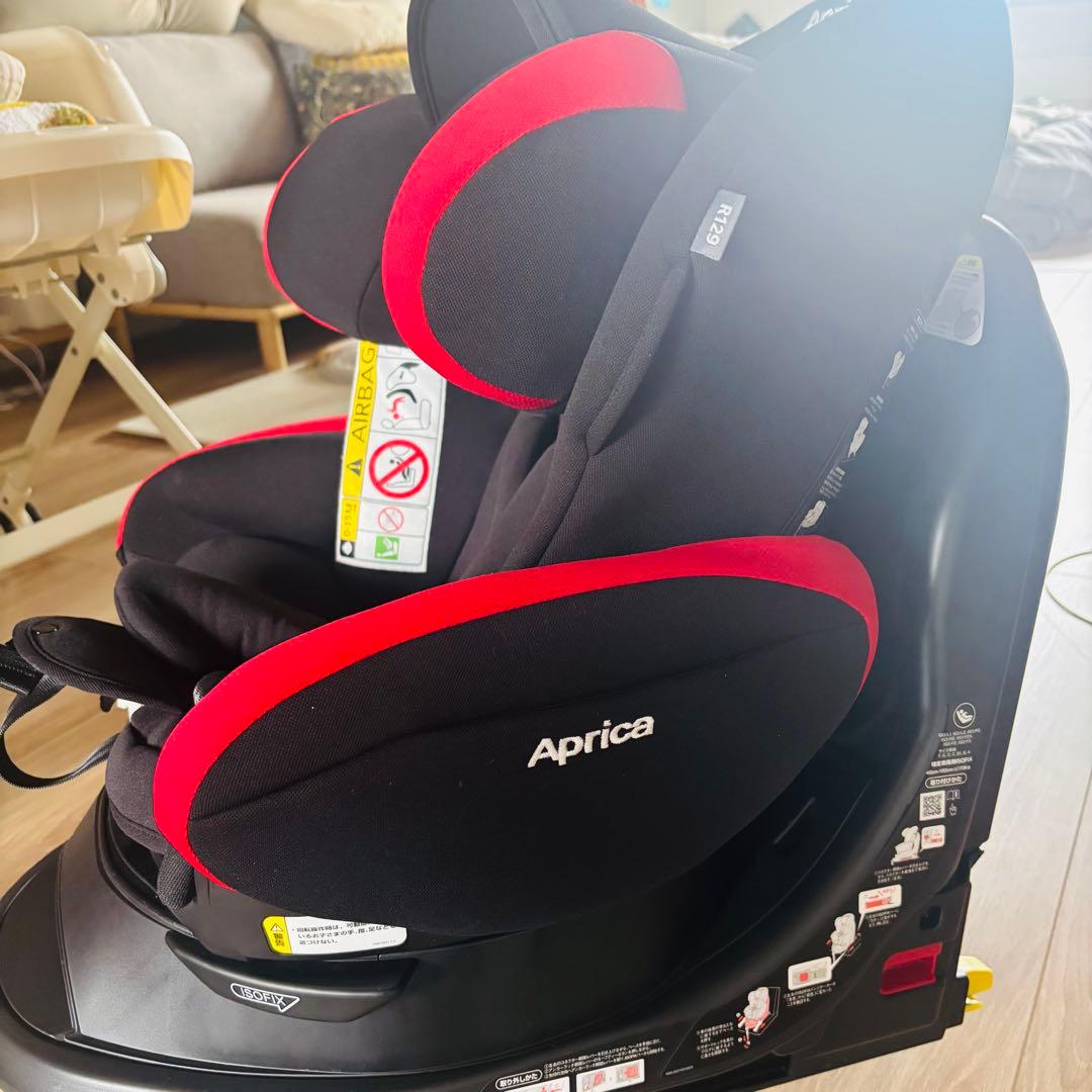 チャイルドシート　Aprica Fladeat +
