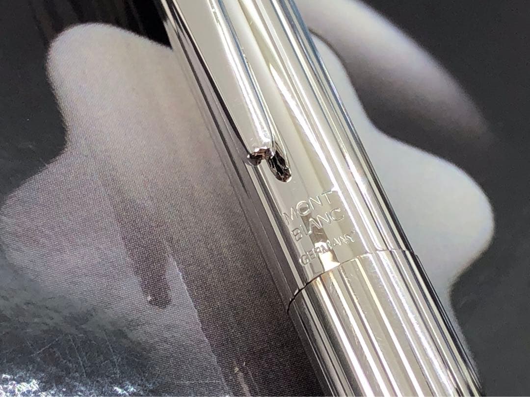 モンブラン☆稀な未使用に近い価値高い金運高き総プラチナ張りノブレス