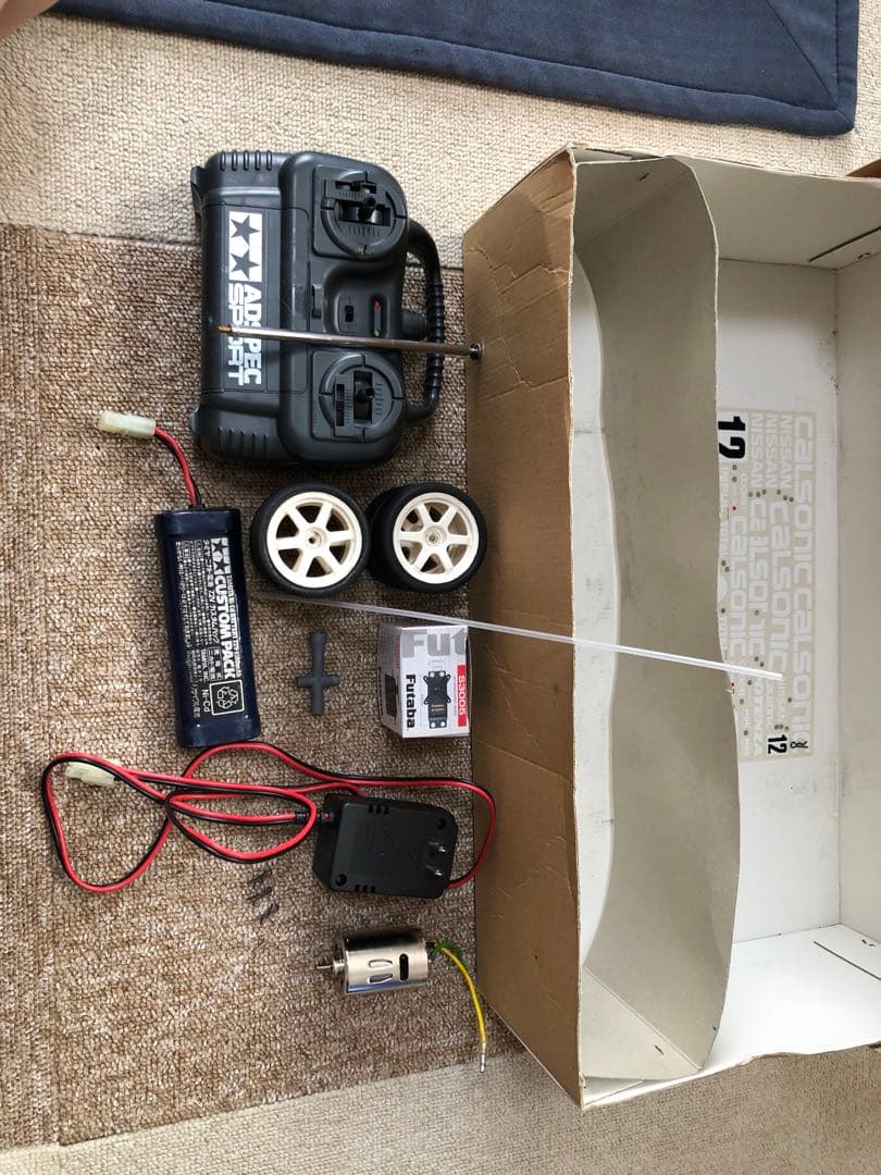 タミヤ　RCカー　1/10 CALSONIC SKYLINE GT-R R34