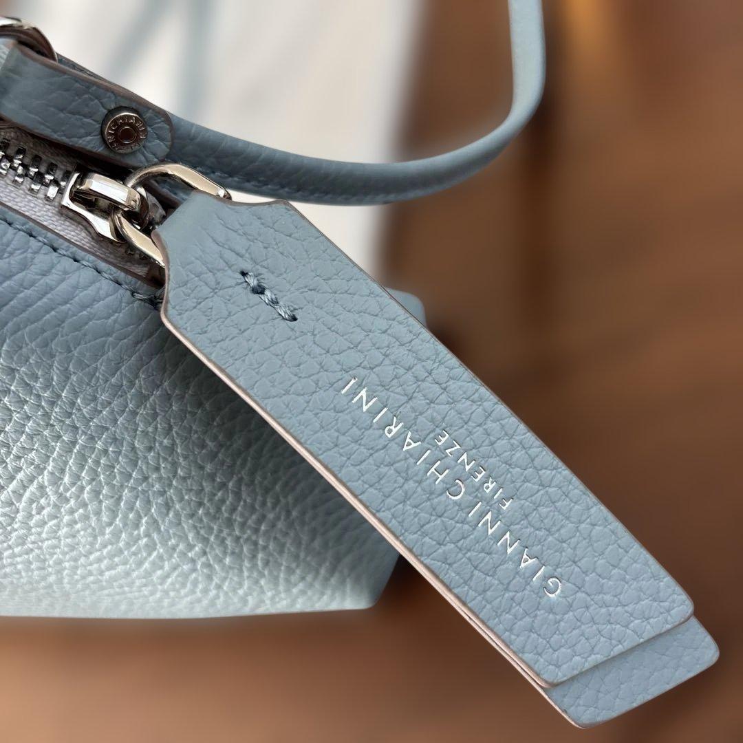 ジャンニキアリーニ　ALIFA バッグ　ショルダー　ブルー