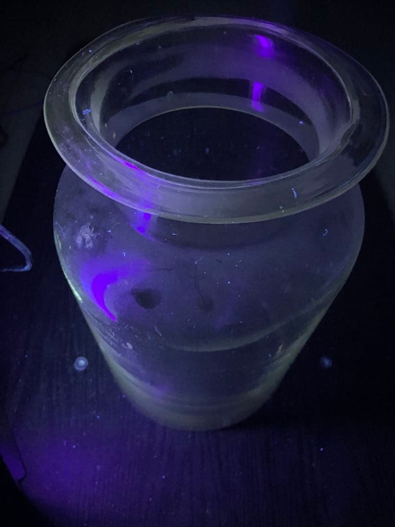 透明ガラス蓋付きウランガラス