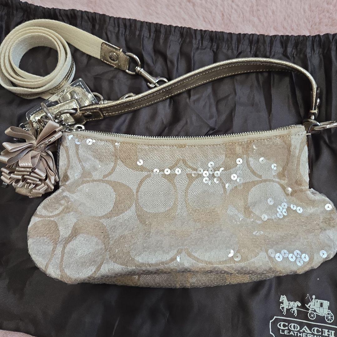 ★ド派手★COACHポピー　スパンコールショルダーバッグ★チャーム４点&袋付き★