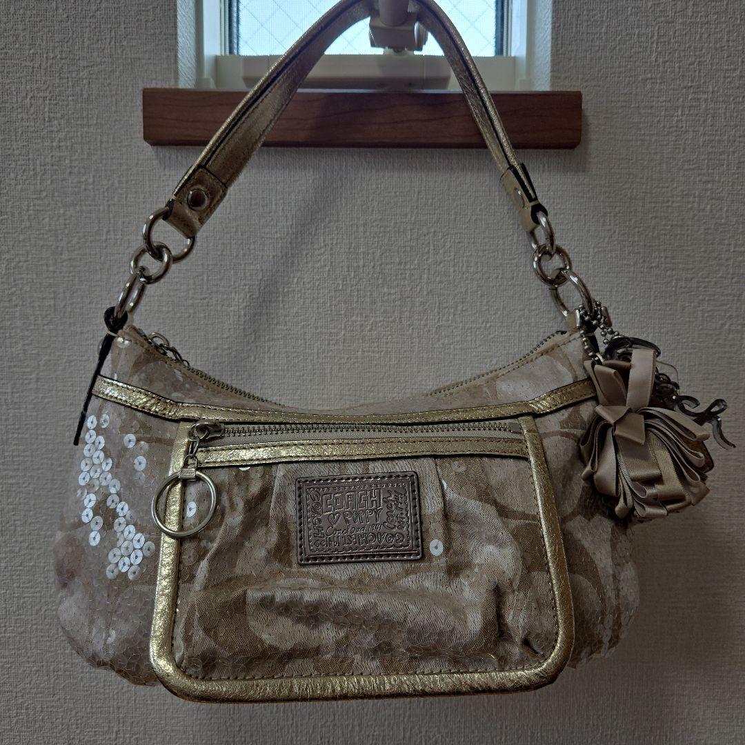 ★ド派手★COACHポピー　スパンコールショルダーバッグ★チャーム４点&袋付き★