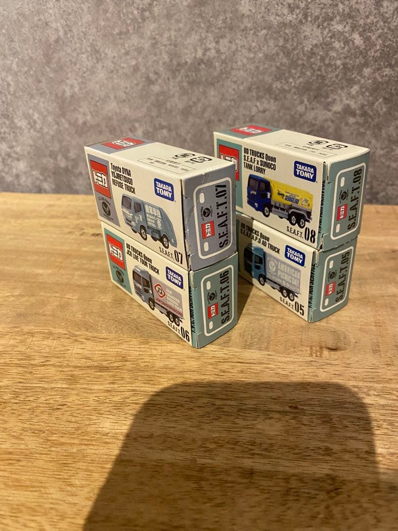 し*う様 世田谷ベース　アメリカンピクニック　トミカ　4つセット