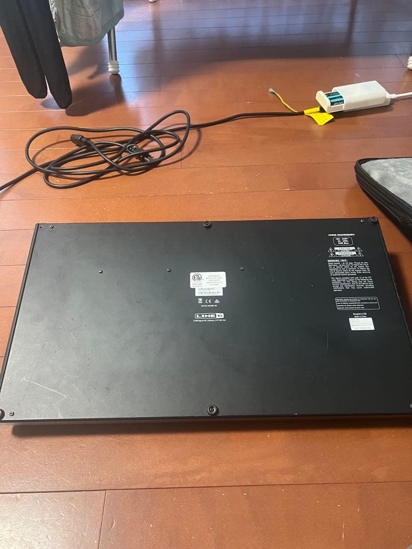 LINE 6 HELIX LT MONOケース付き　ペダル破損品