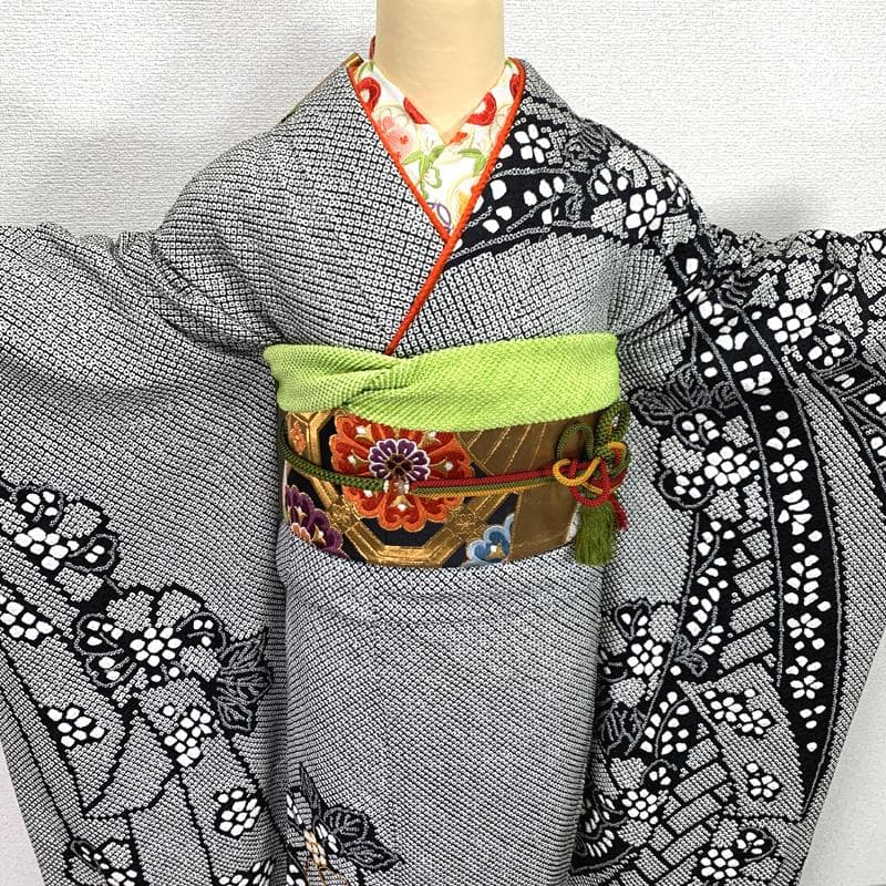 505z5〇高身長な方も 振袖 総絞り 金駒刺繍 束ね熨斗〇