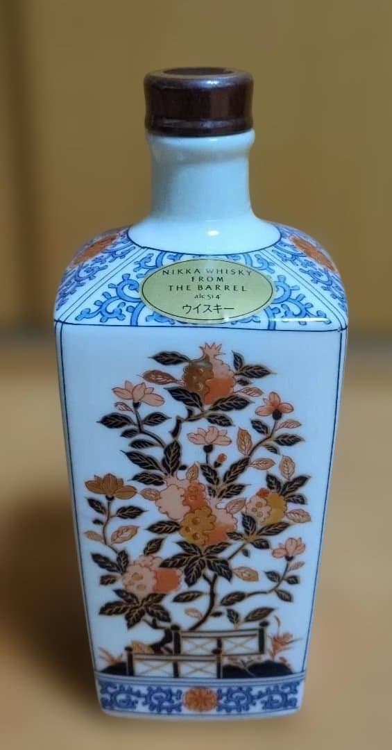 未開栓】Super ニッカウヰスキーの「スーパーニッカ」有田焼ボトル