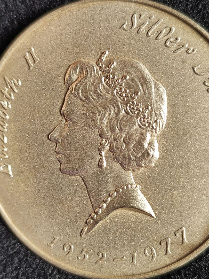 希少シルバーコイン1977 イギリス エリザベス ジュビリー 大型 銀 メダル