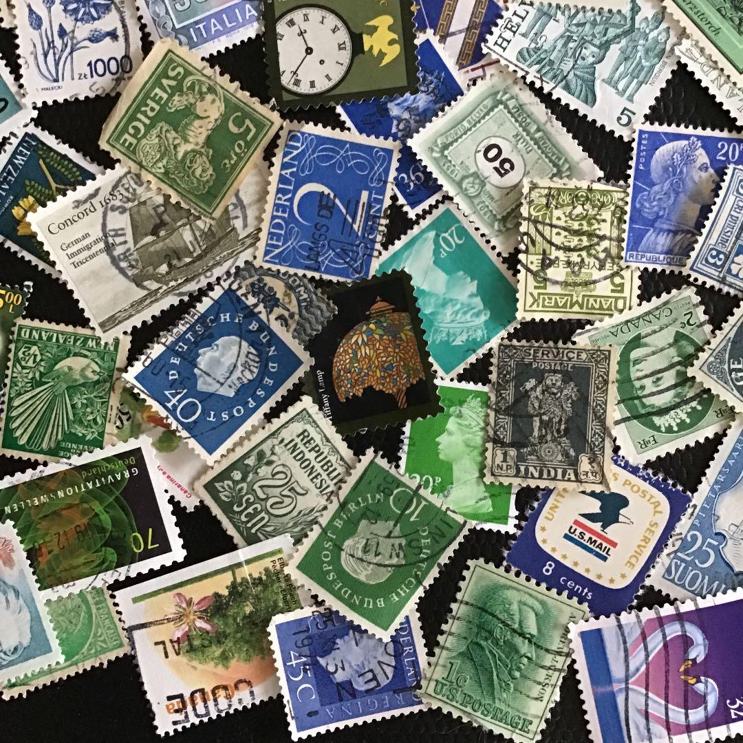 海外ヴィンテージ使用済み切手（数字、紋章、クイーン他）ランダム50枚