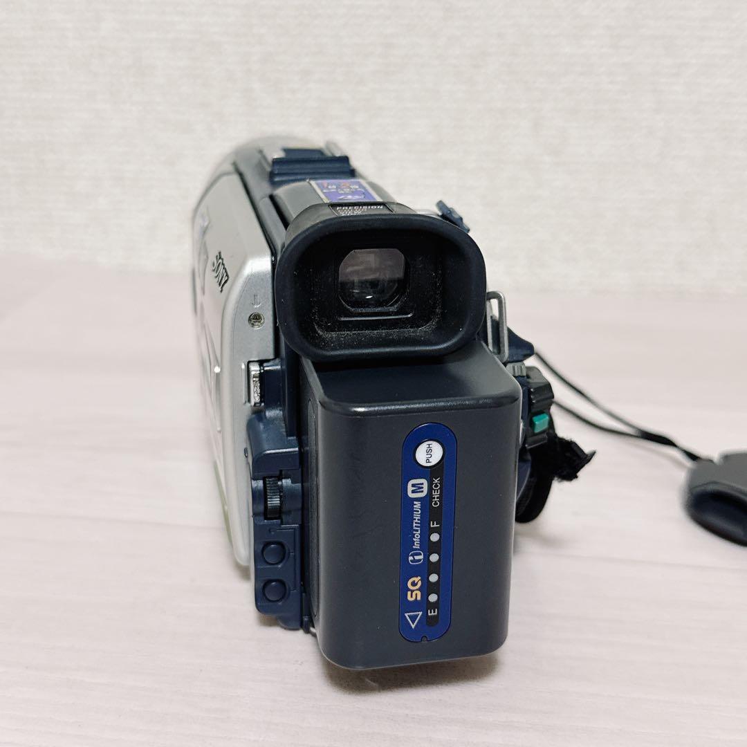 2128【希少品】SONY DCR-TRV30 Mini DV ナイトショット