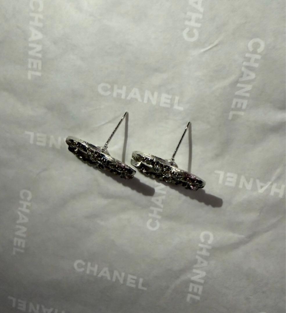 CHANEL シャネル ピアス シルバー ストーン付き - メルカリ