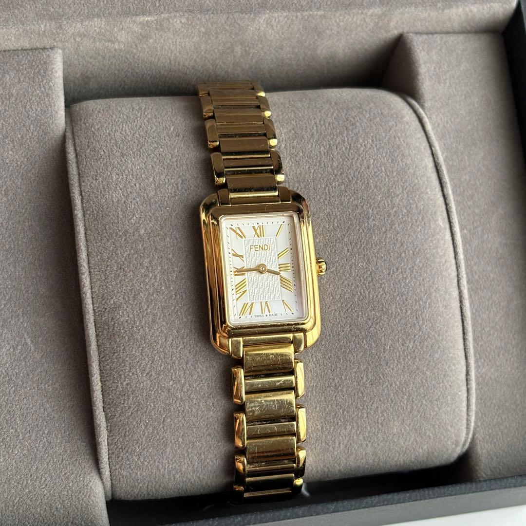 FENDI 腕時計 レディース ゴールド