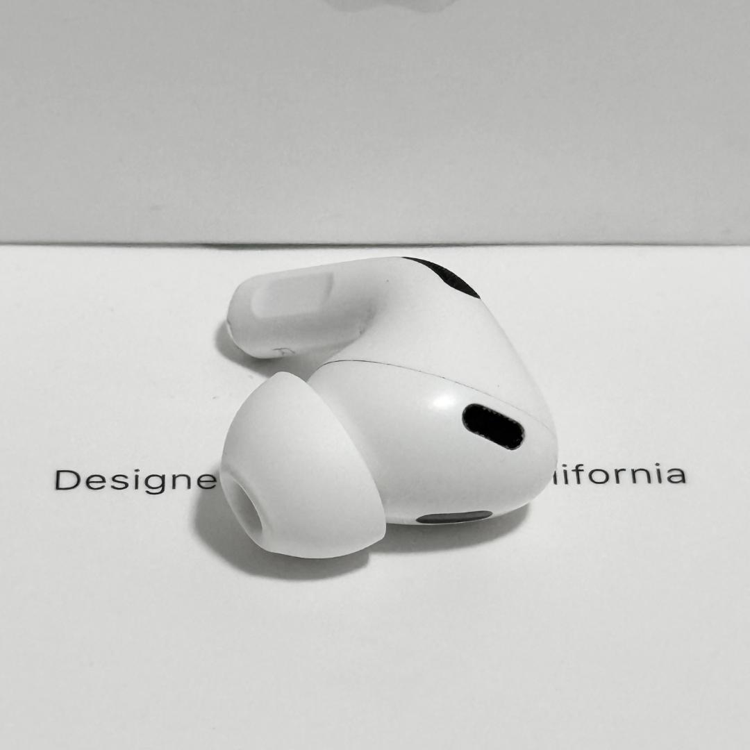 右耳 Apple AirPods Pro 第2世代 A2698 正規品 210 - メルカリ