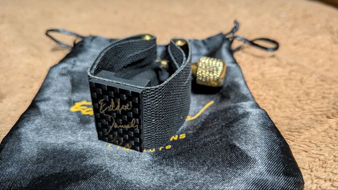 エディ・ダニエルズ エクスプレッションズ カーボンリガチャー バスクラリネット用