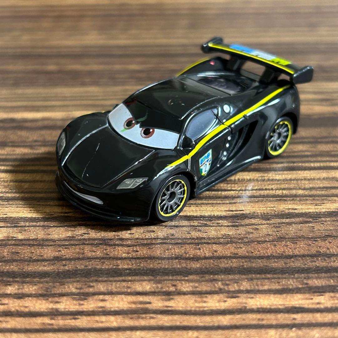 カーズ トミカ 廃盤品 新品未使用品 ルイスハミルトン C-26