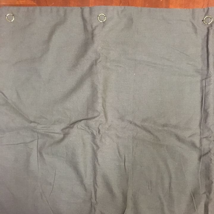 タペストリー　約71cm×約121cm