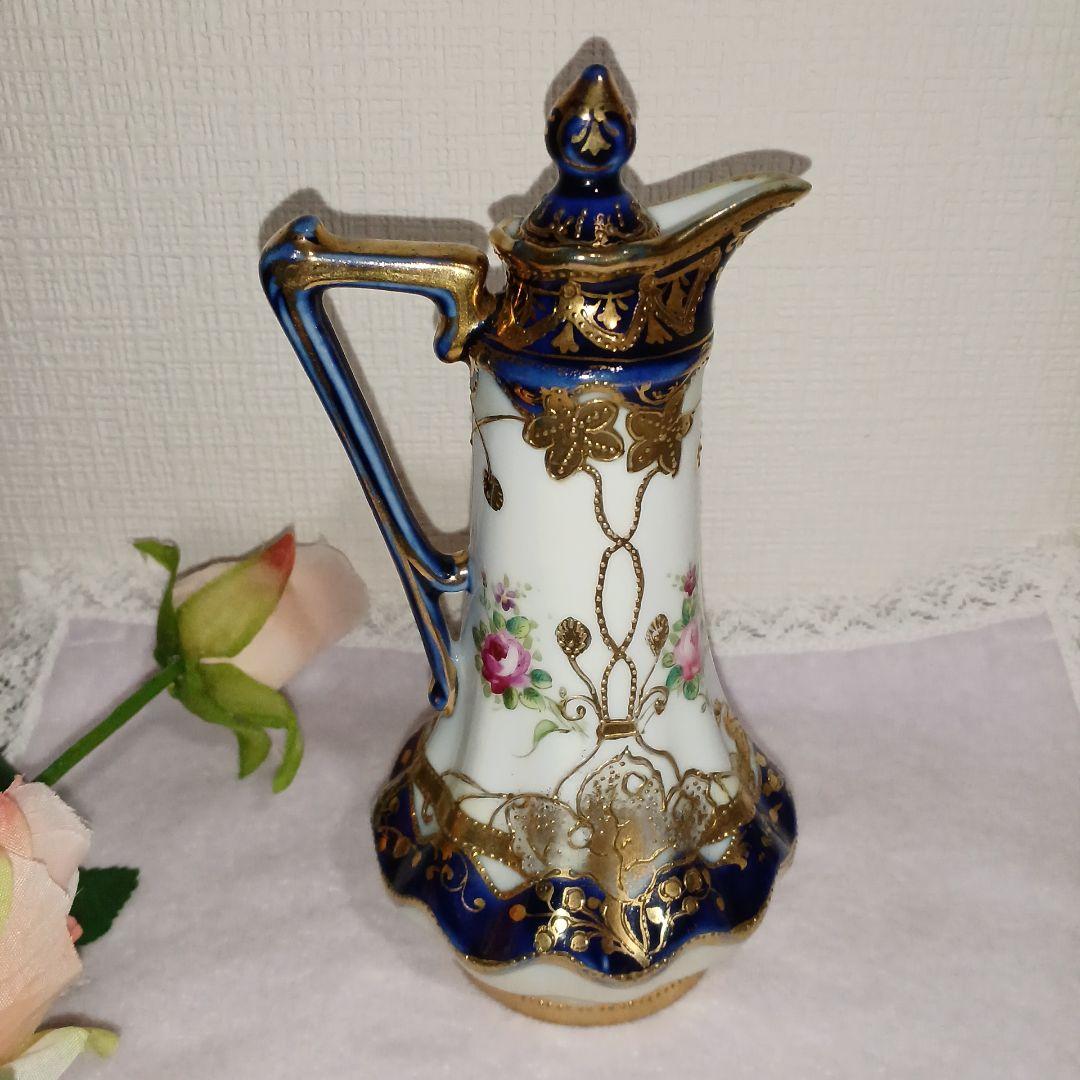 黄色の花梨.馬の手が届くと思います。マホガニーの置物ができ