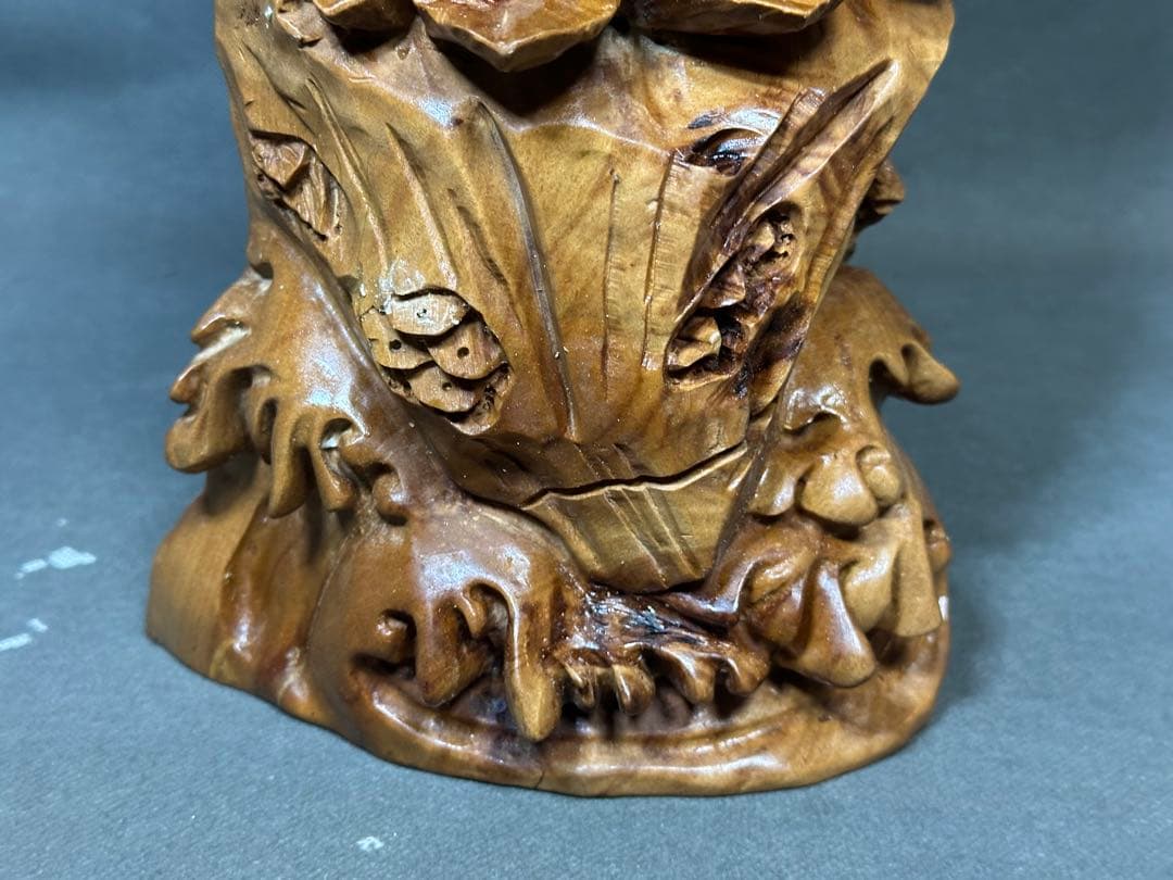 白檀 観音 木彫り 仏教美術 仏像 骨董 仏教 密教 置物アンティ ク 銅製