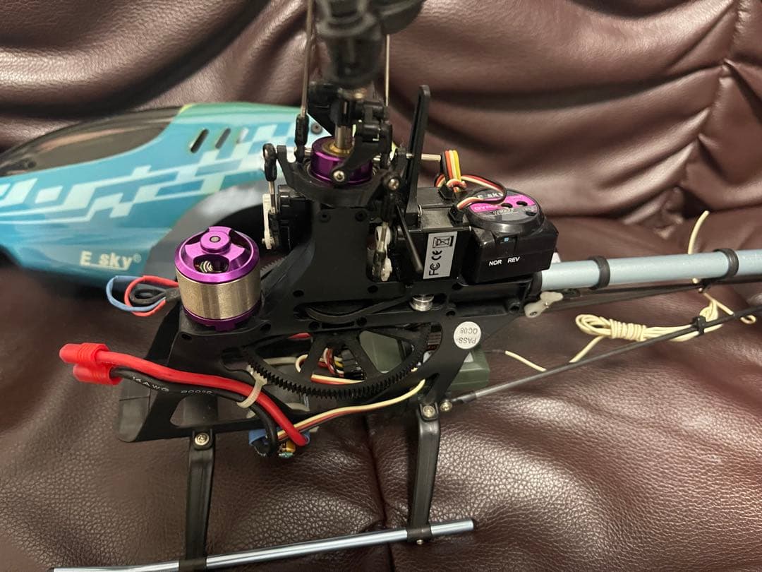 E-sky 450 ラジコンヘリコプター 送信機付き