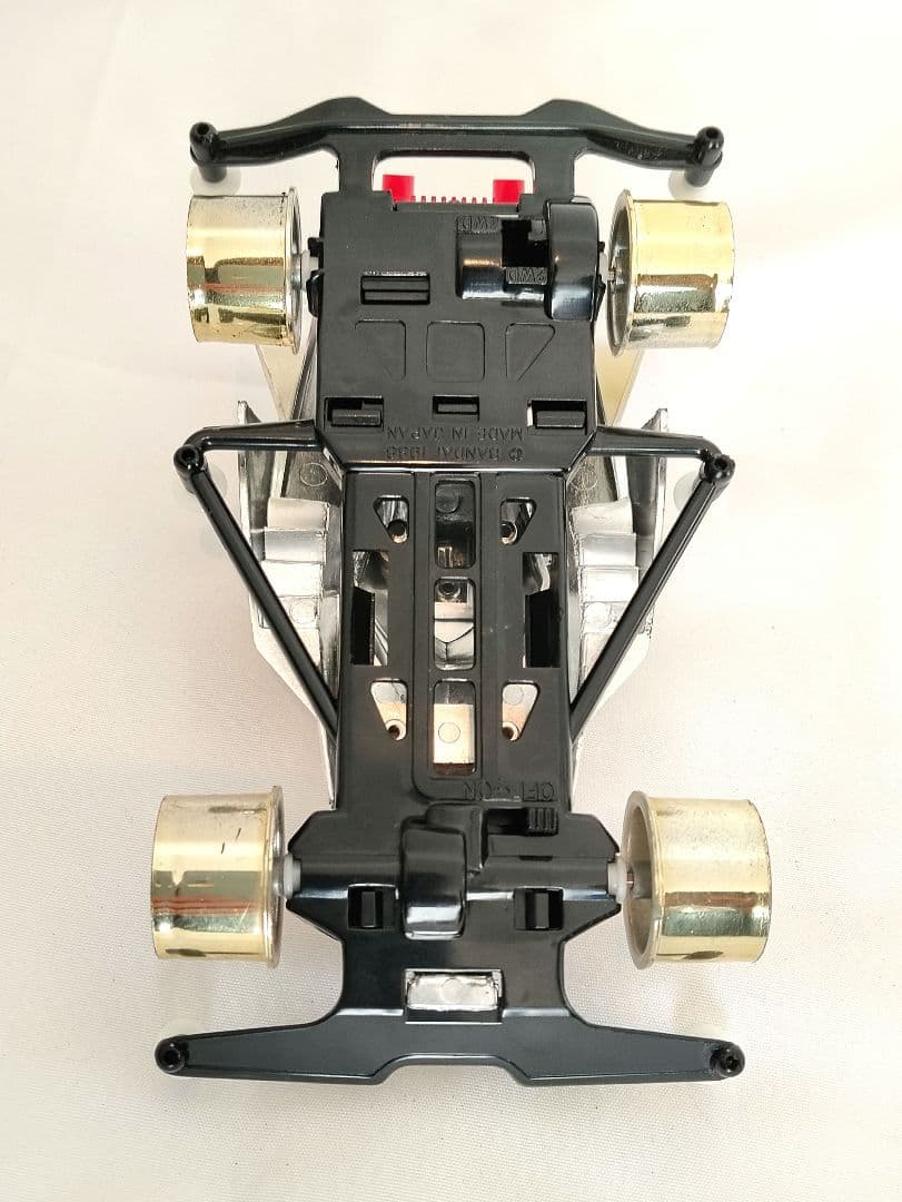 ガンダムレーサー シルバー