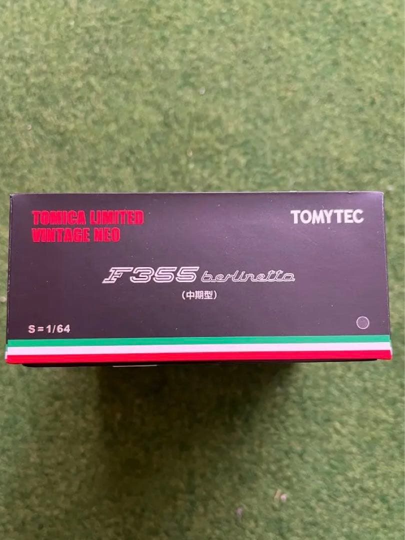 トミカリミテッドヴィンテージネオ　フェラーリF355ベルリネッタ グレー