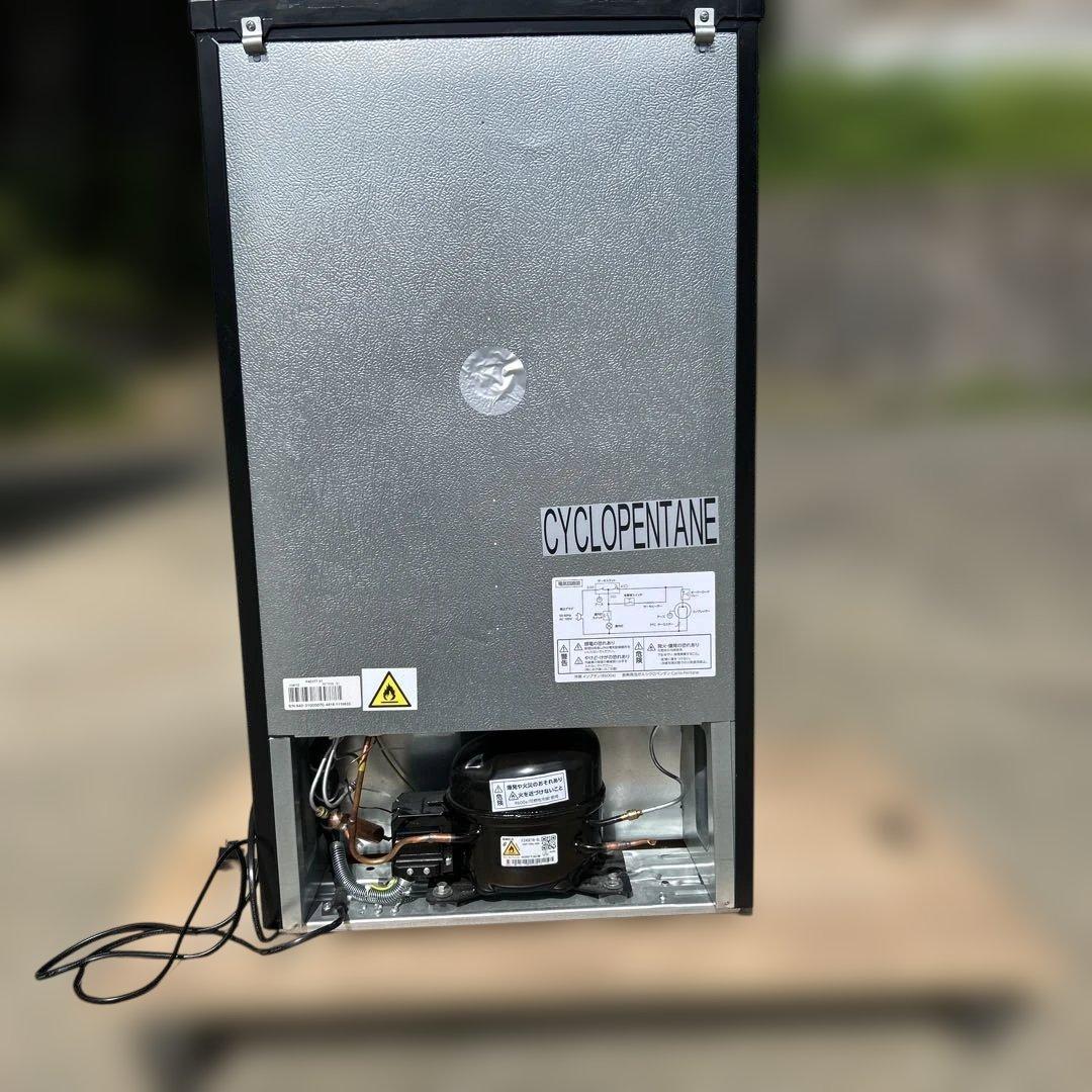 ブラック冷蔵庫 サイクロペンタン断熱材 環境にやさしいノンフロン断熱