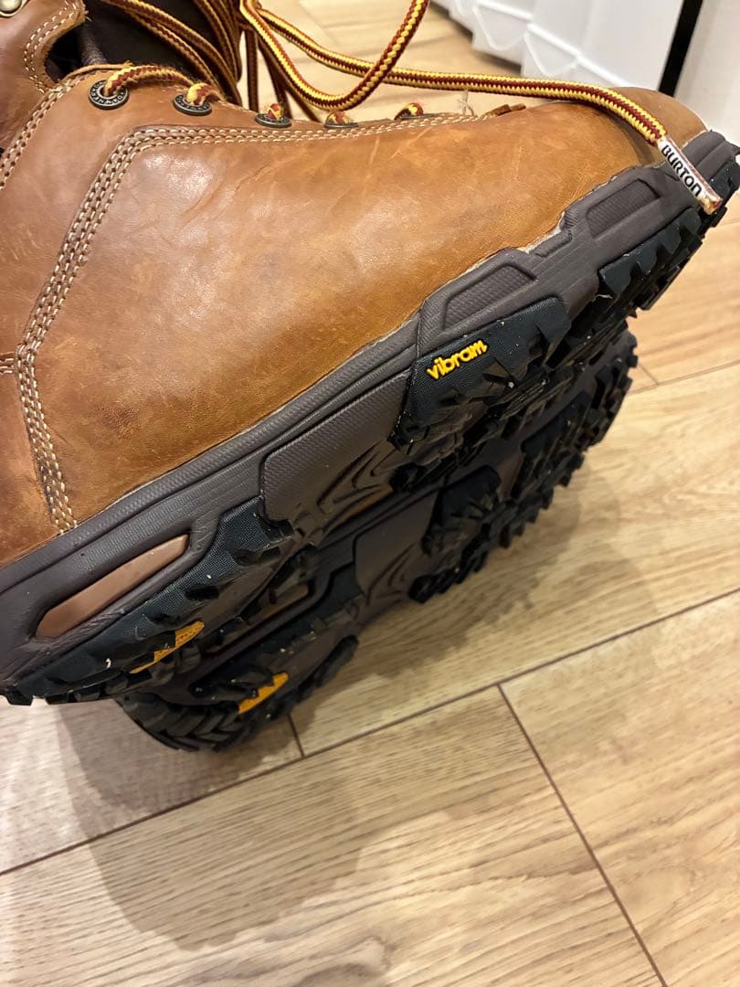 バートン×ダナー　スノーボードブーツ