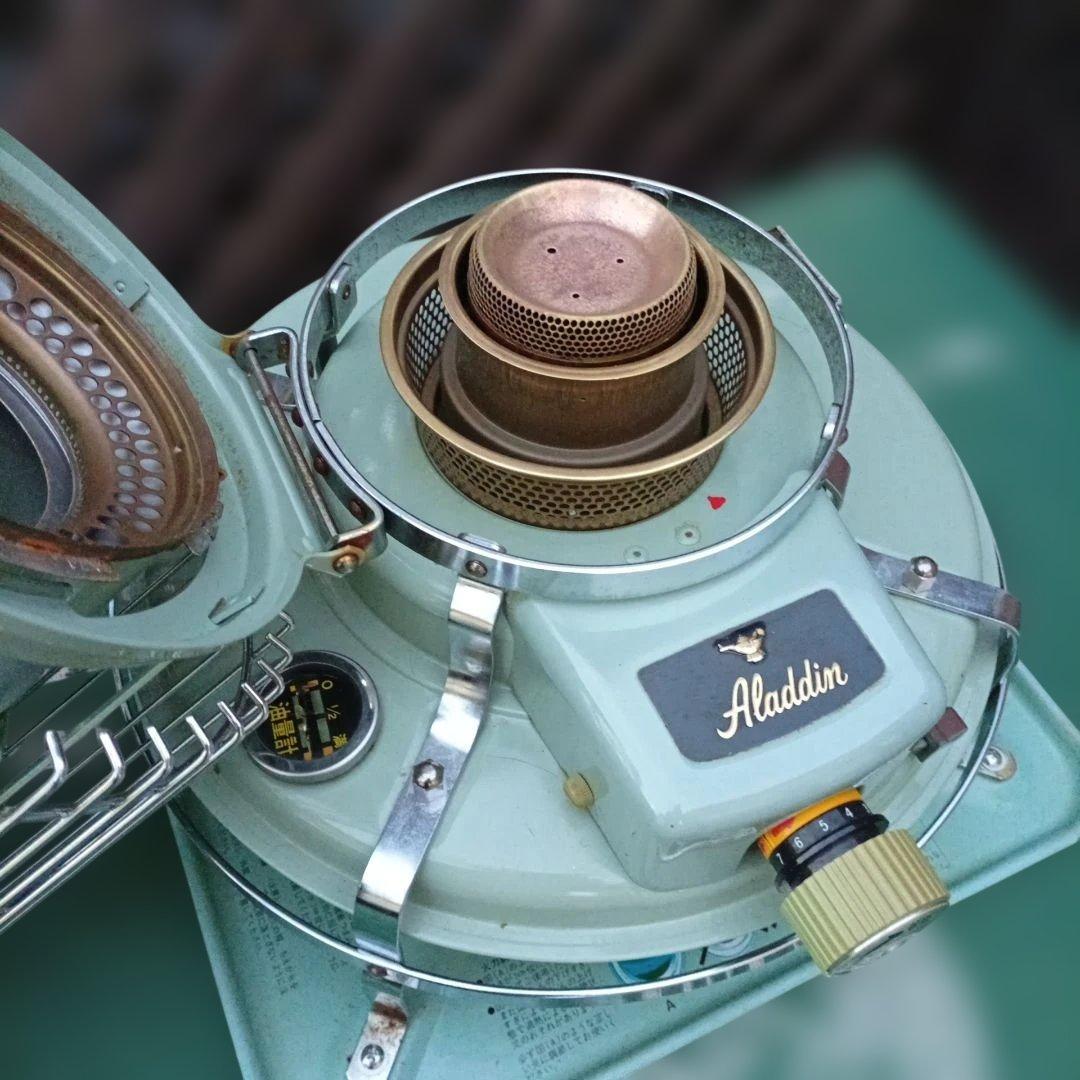 アラジン ストーブ メンテナンス済み。純正品芯交換済。取説付き。グリーン