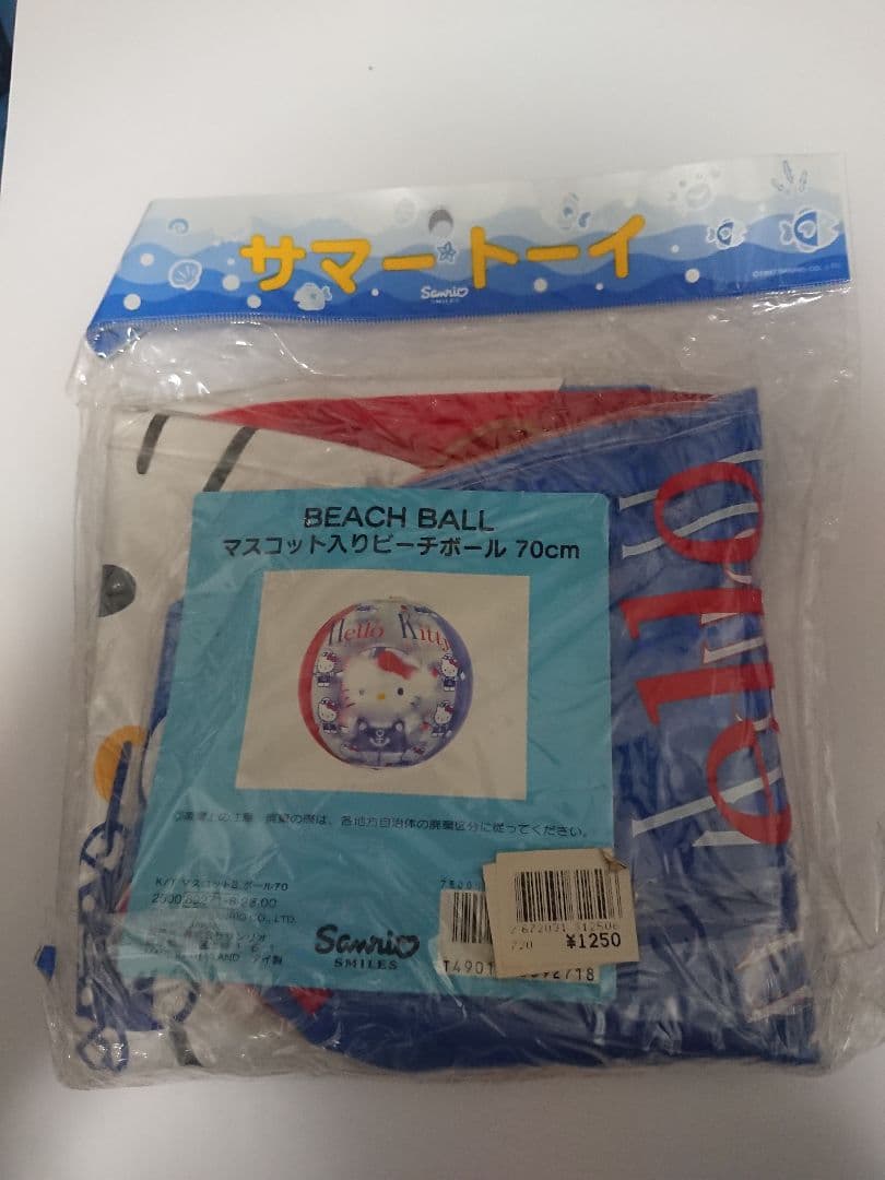 レア ハローキティ ビーチボール 70cm 空ビニ 99年発売品 - メルカリ