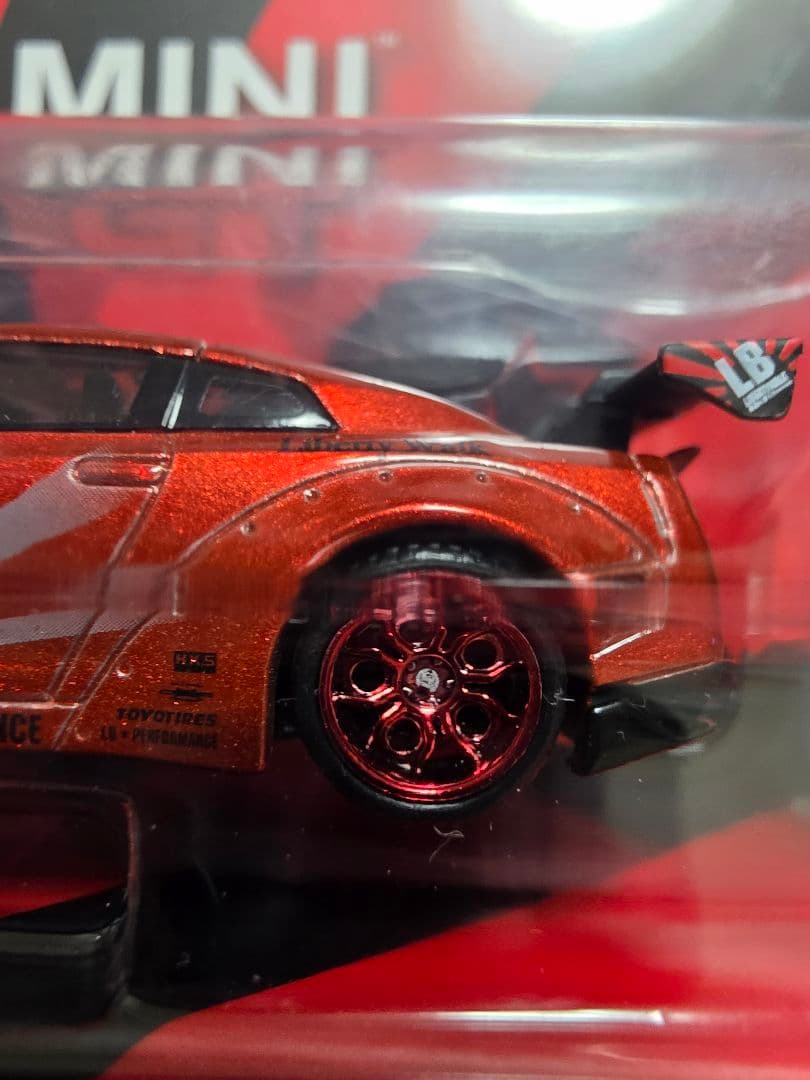 MINIGT LB Nissan GT-R R35 トイザらス限定 エラー品